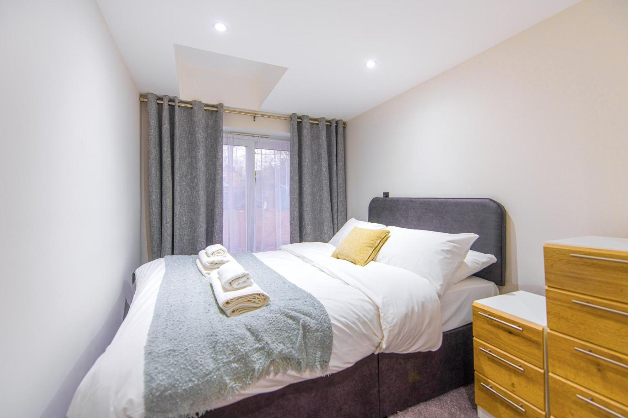 Ealing Residency Aparthotel London Exterior photo
