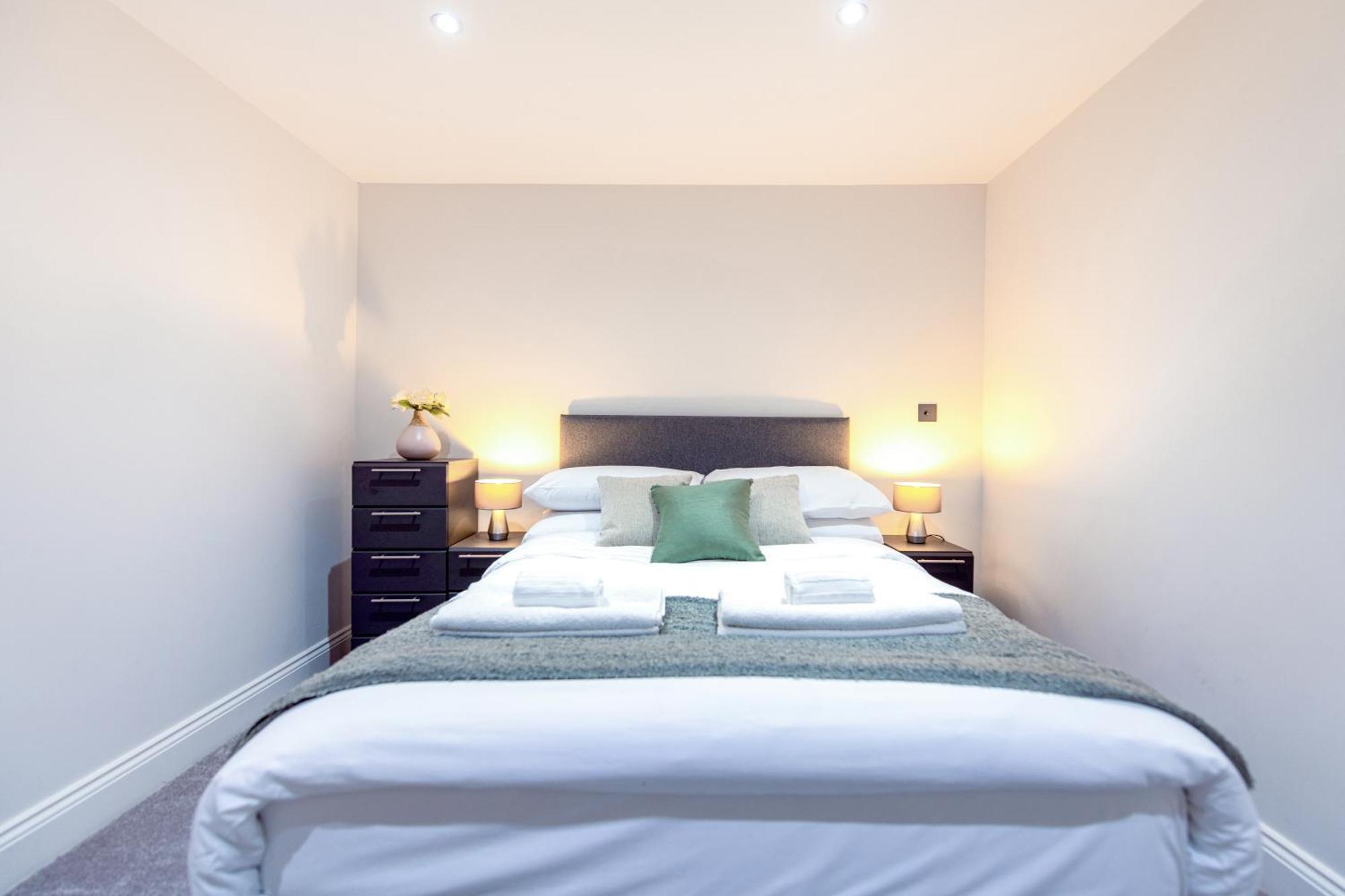 Ealing Residency Aparthotel London Exterior photo